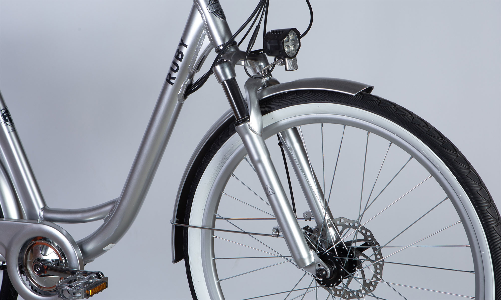 Велосипед с электроприводом Dorozhnik eRUBY DD FR 26", размер M, рама-17", 36B, 12.5А*ч, 500Вт, год 2025, светло-серый 3 Велосипед с электроприводом Dorozhnik eRUBY DD FR 26", размер M, рама-17", 36B, 12.5А*ч, 500Вт, год 2025, светло-серый 3