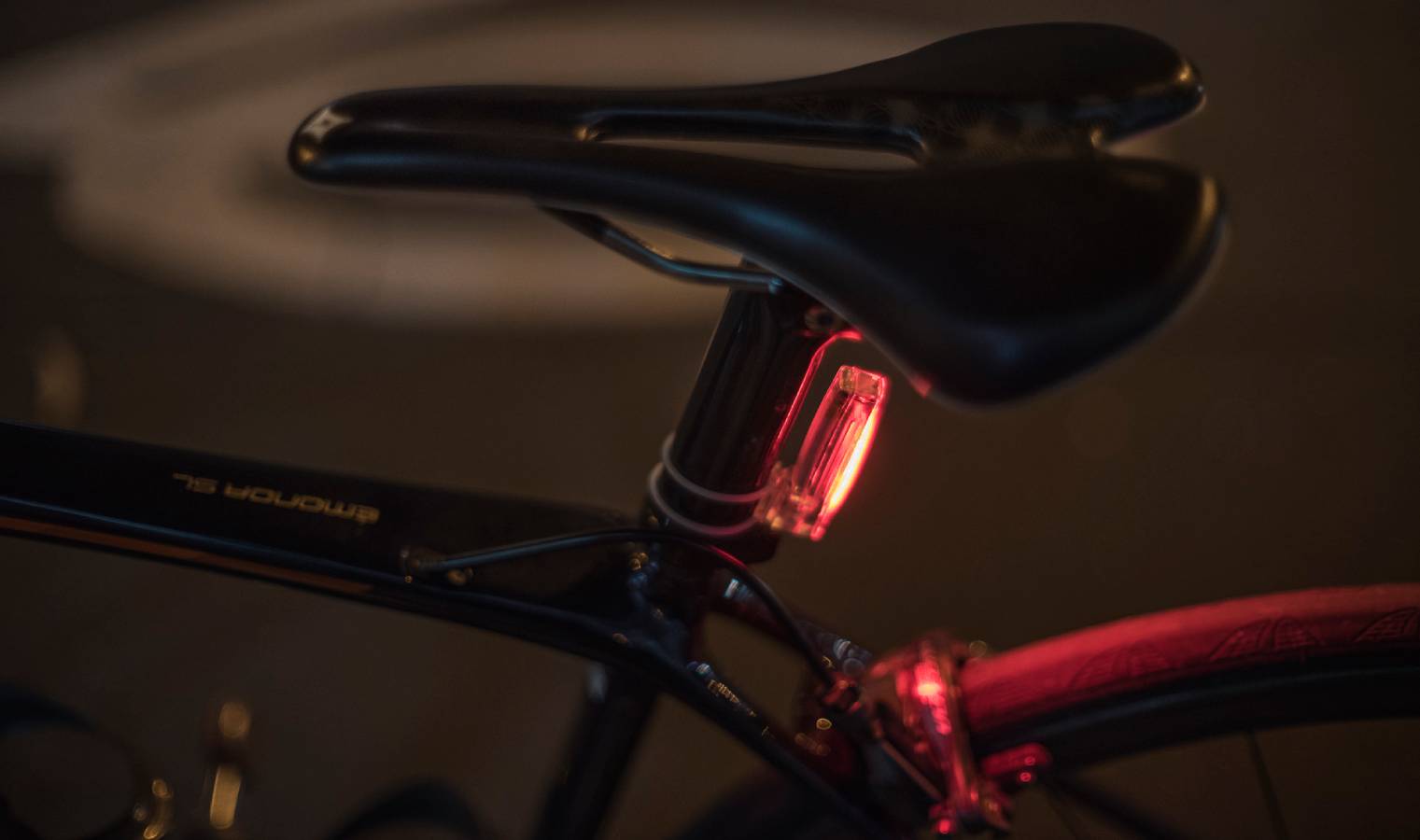 Комплект мигалок передняя+задняя Knog Plus Twinpack 40/20 Lumens Black 10