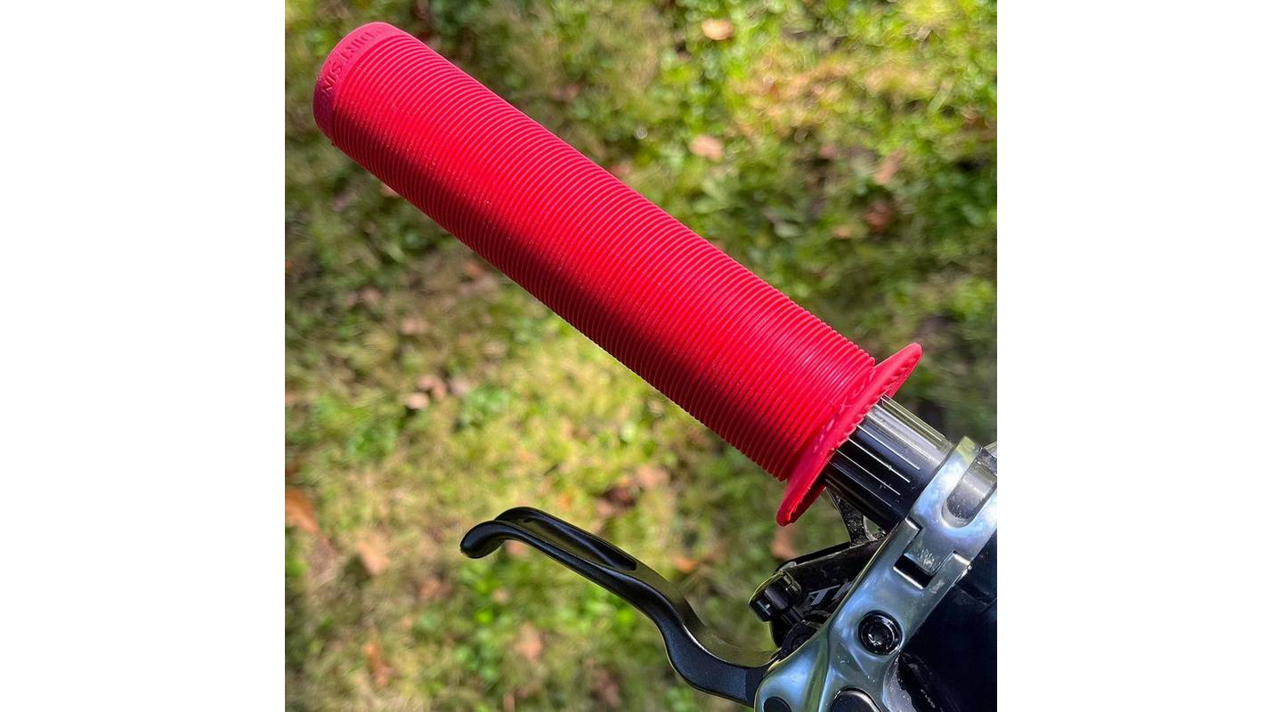 Гріпси DMR Grip Grid Red 5 Гріпси DMR Grip Grid Red 5