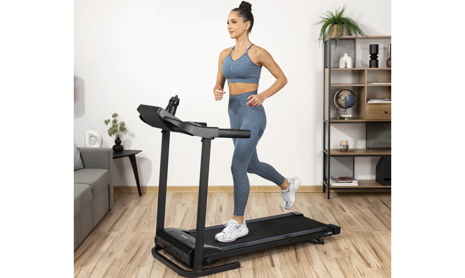 Фотография Беговая дорожка Gymtek XT550 синий 9