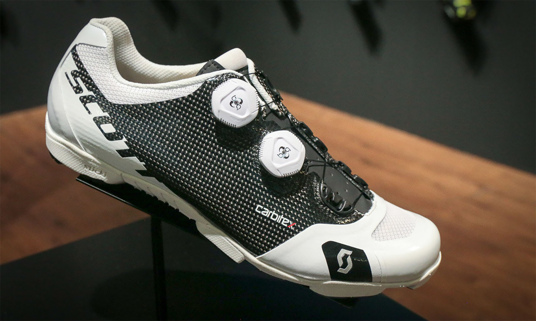 Велосипед Tufly Scott MTB RC SL Чорний і білий, розмір 42,5 2 Велосипед Tufly Scott MTB RC SL Чорний і білий, розмір 42,5 2