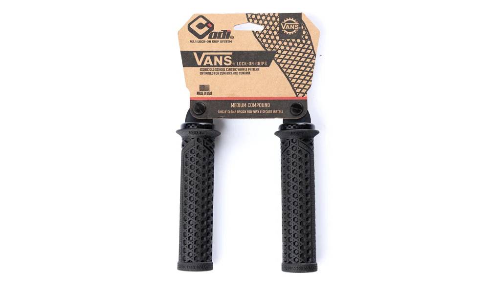 Гріпси ODI Vans v2.1 Lock-On MTB Closed End Black Checker 4