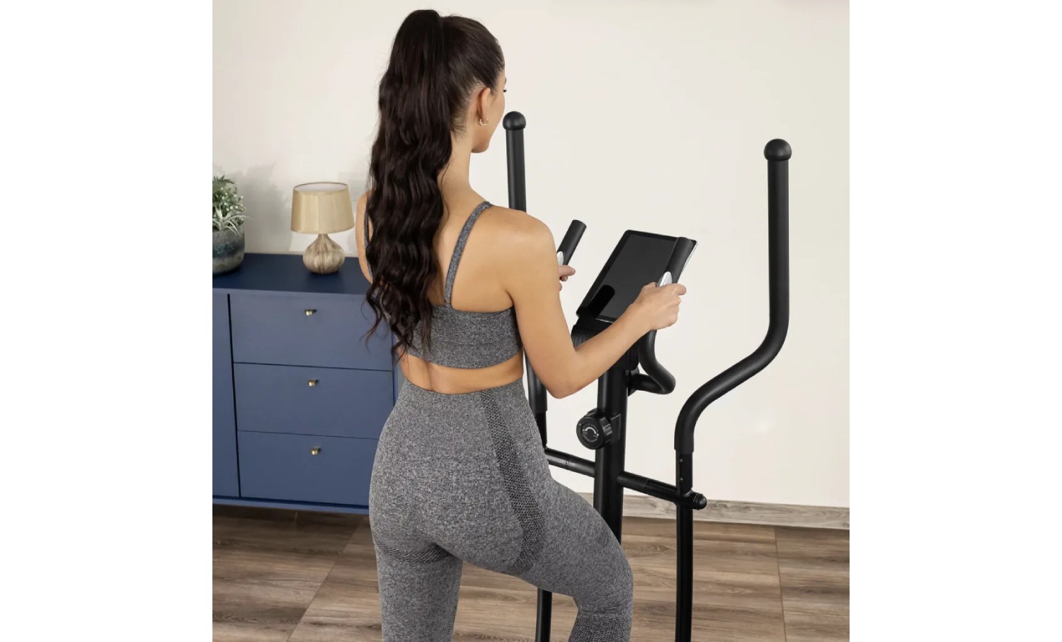Фотография Орбитрек Gymtek XC1500 магнитный золотой 14