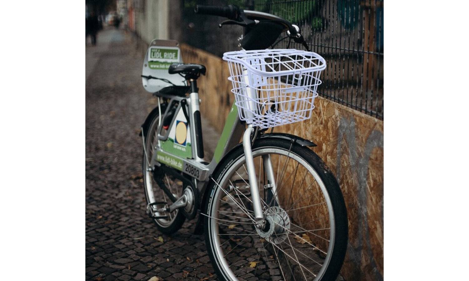 Корзина велосипедная Baisike 28" стальная с крышкой, белая 2