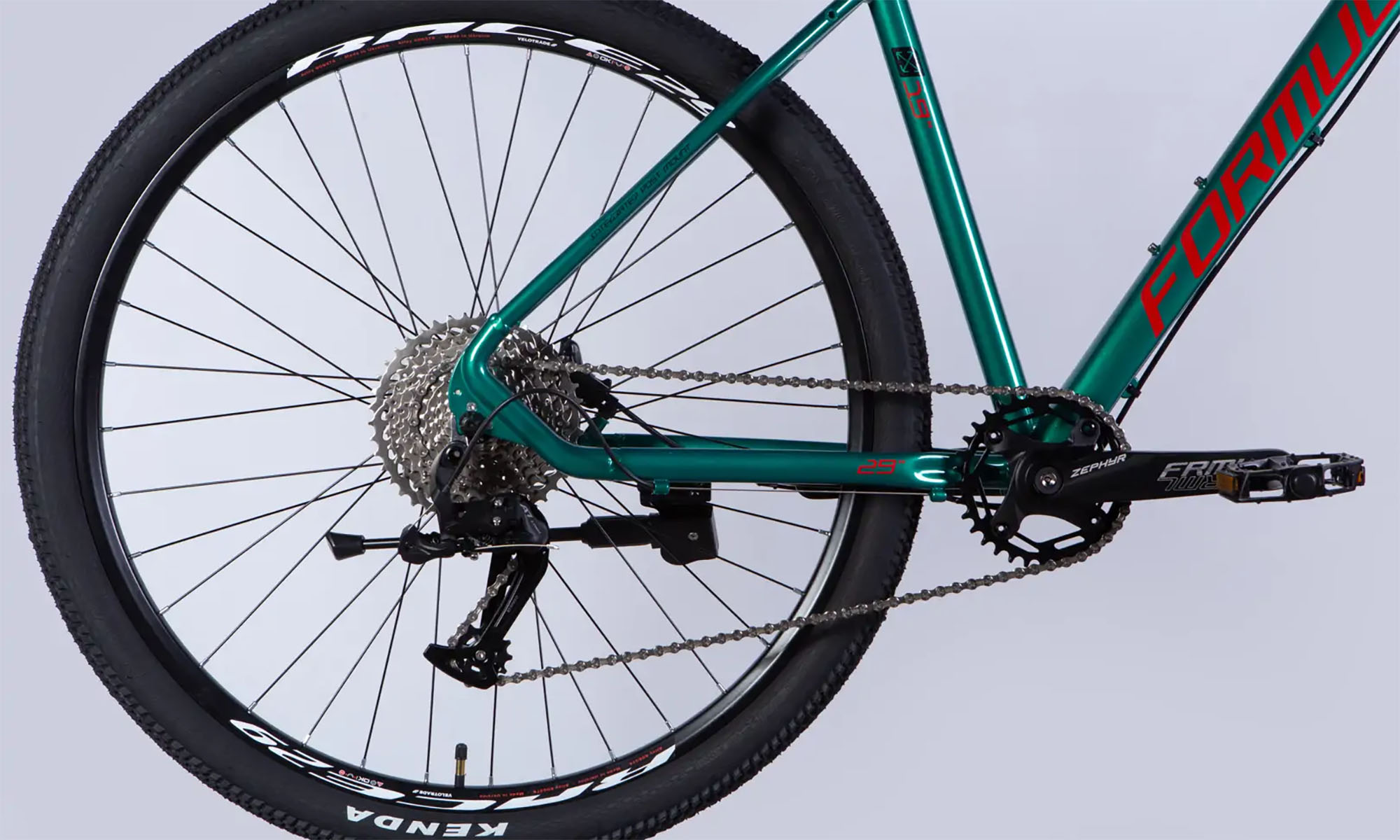 Велосипед Formula ZEPHYR 1.0 HDD 29", размер XL рама-21", год 2026, темно-серебристый с зеленым 3