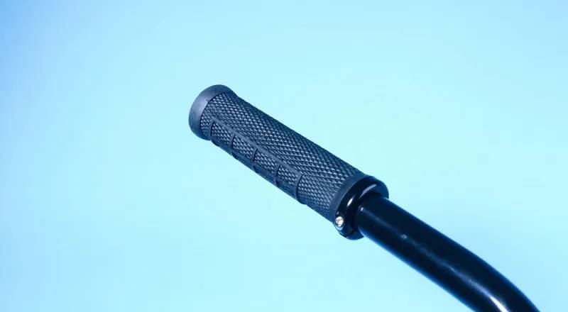Гріпси ODI Elite Flow, V2.1 Lock On, чорні з чорними замками 5