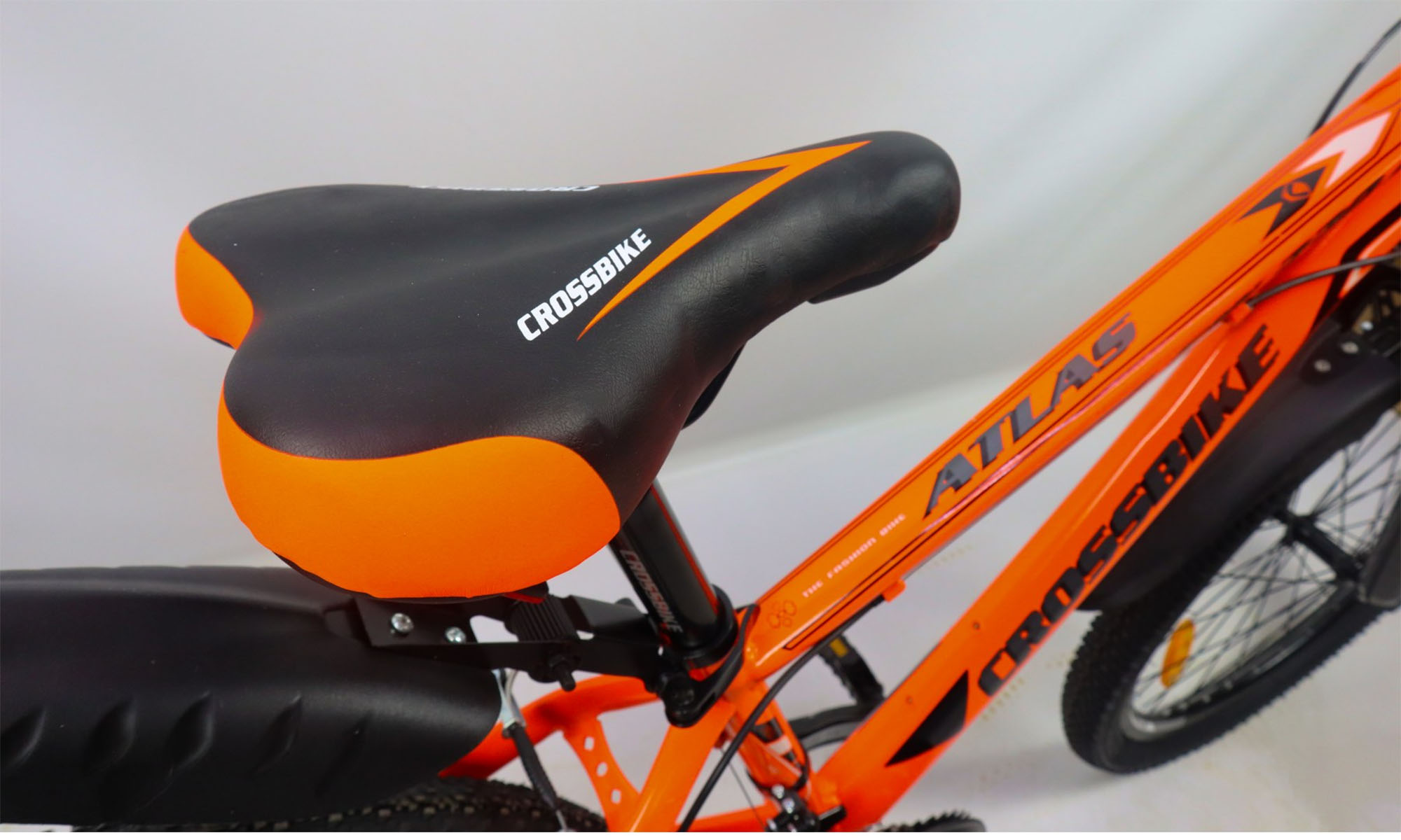 Фотография Велосипед CrossBike Atlas 24", размер XXS, рама 12", 2021, Оранжевый-Черный 2