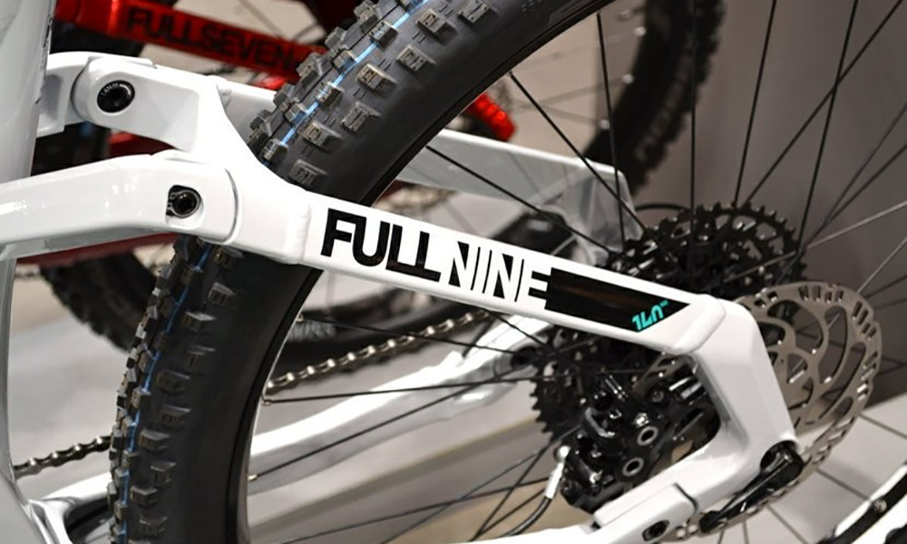 Фотография Электровелосипед Haibike SDURO FullNine 7.0 27,5" (2020) 2020 Серо-черный 4