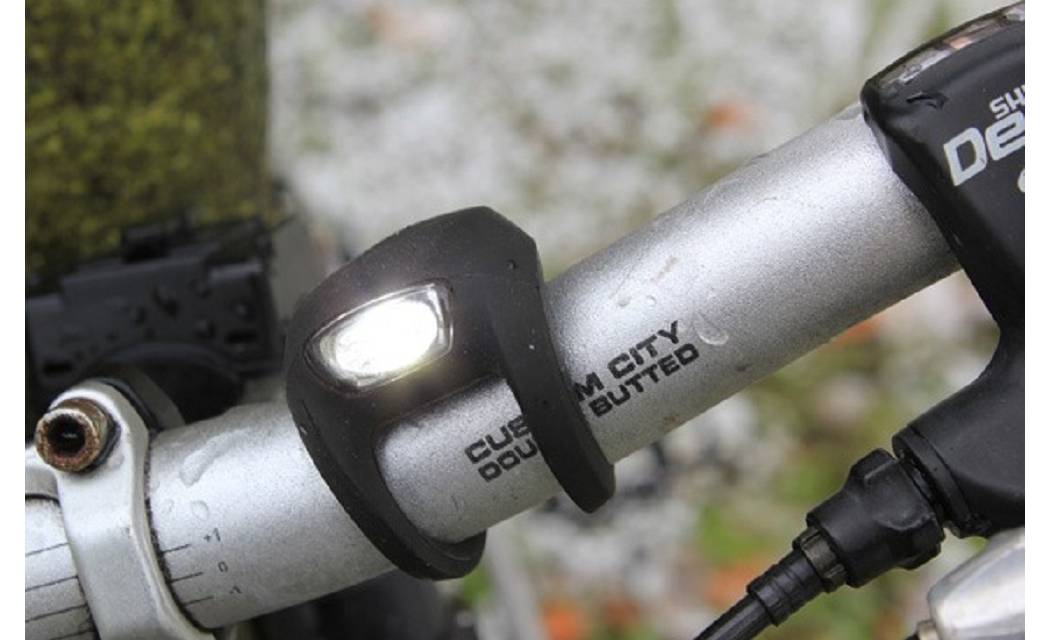 Фотография Мигалка передняя Knog Frog Strobe Front 8,5 Lumens Black 2