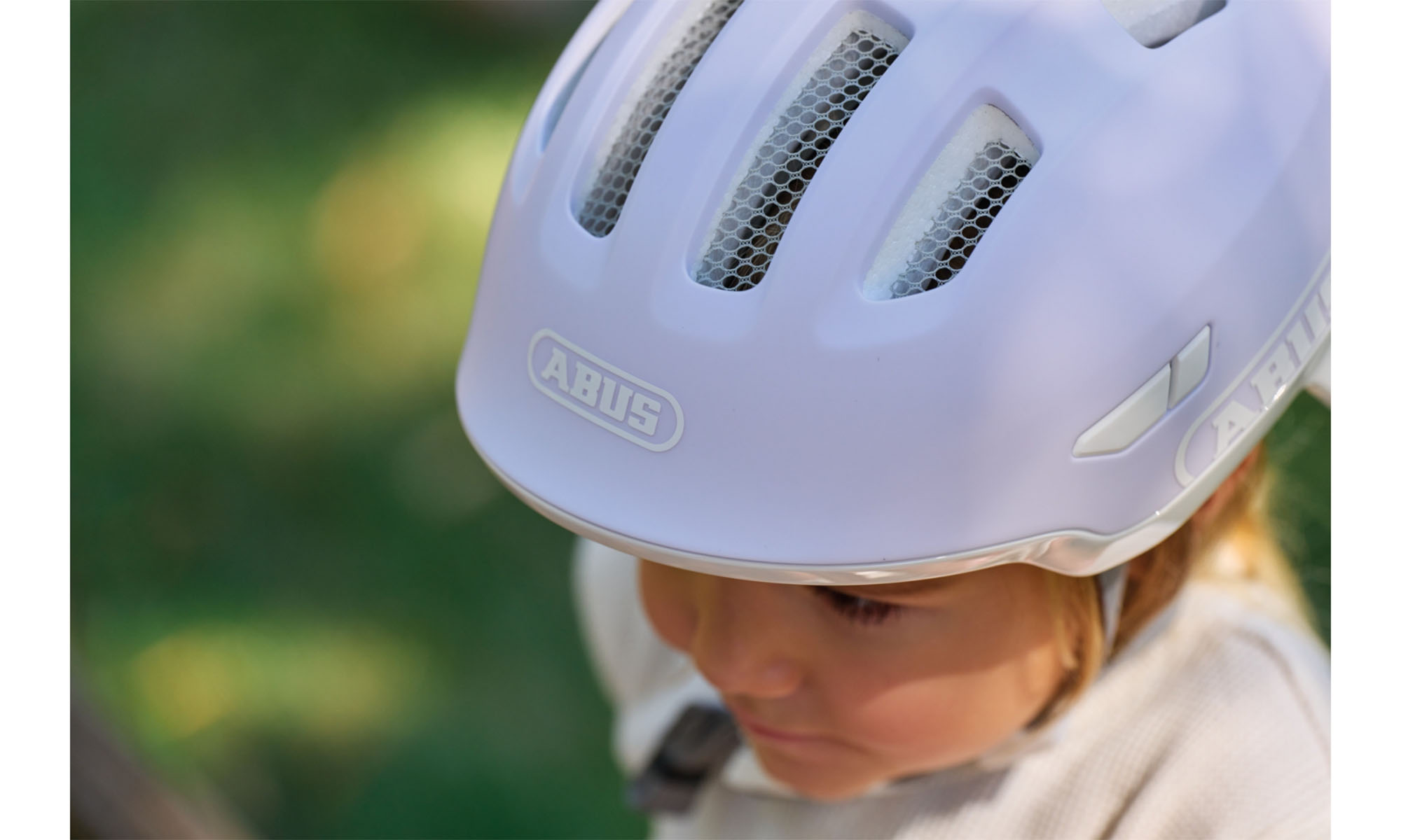 Велошлем детский ABUS SMILEY 3.0 ACE LED pure lavender, размер S (45-50), сиреневый 2