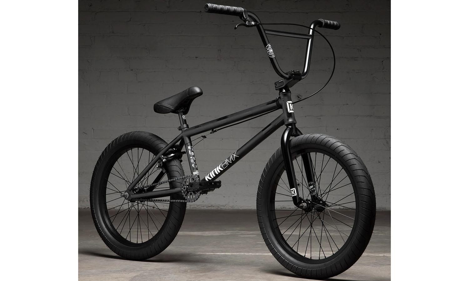 Велосипед KINK BMX Gap 2022 черный 2 Велосипед KINK BMX Gap 2022 черный 2