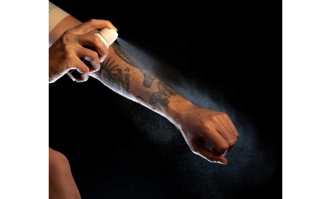 Динамічний сонця SPF SPF 30⁺ стійкий до води та поту, бута/100 мл 5