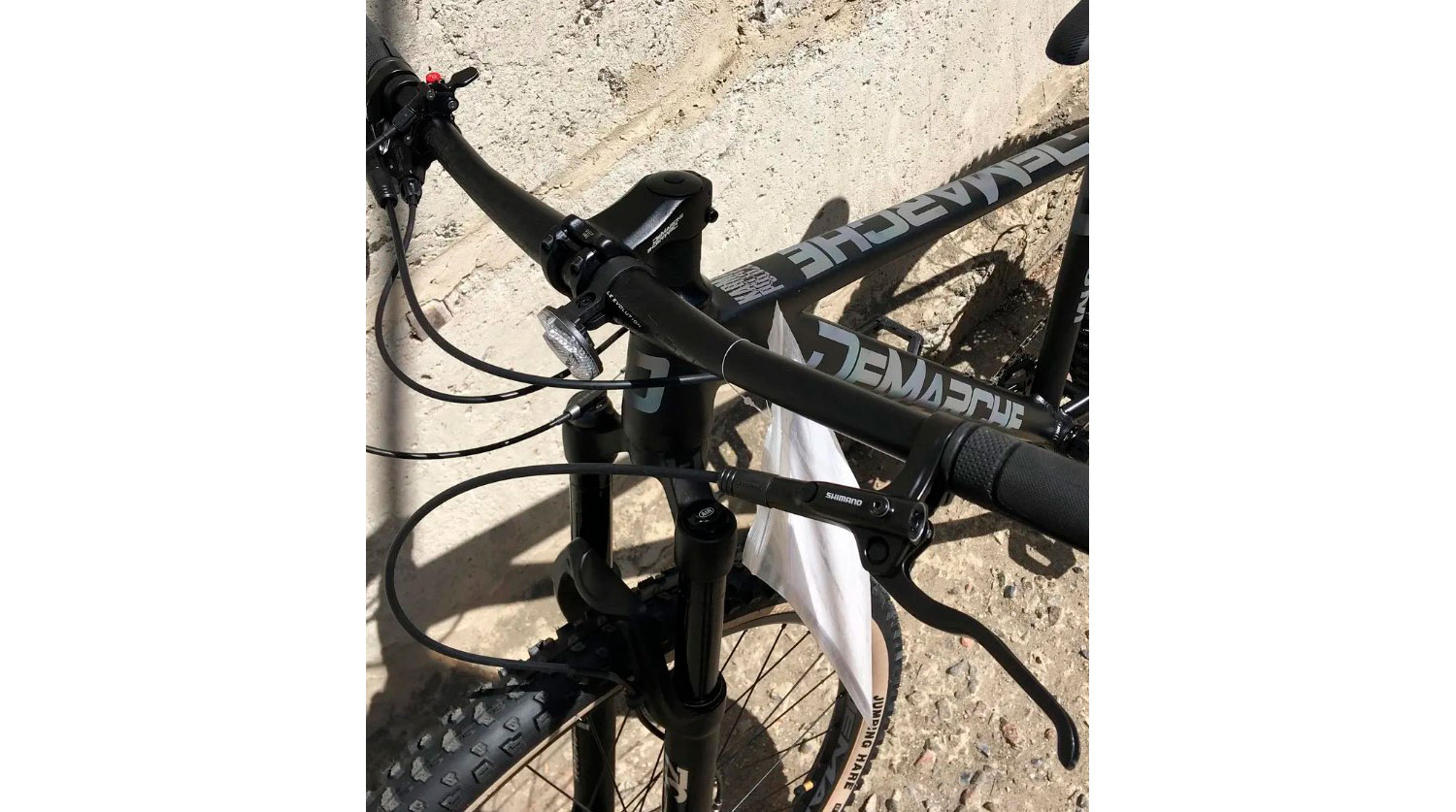 Велосипед DeMARCHE Atom 29" размер М рама 17 2022 Черный матовый 4 Велосипед DeMARCHE Atom 29" размер М рама 17 2022 Черный матовый 4