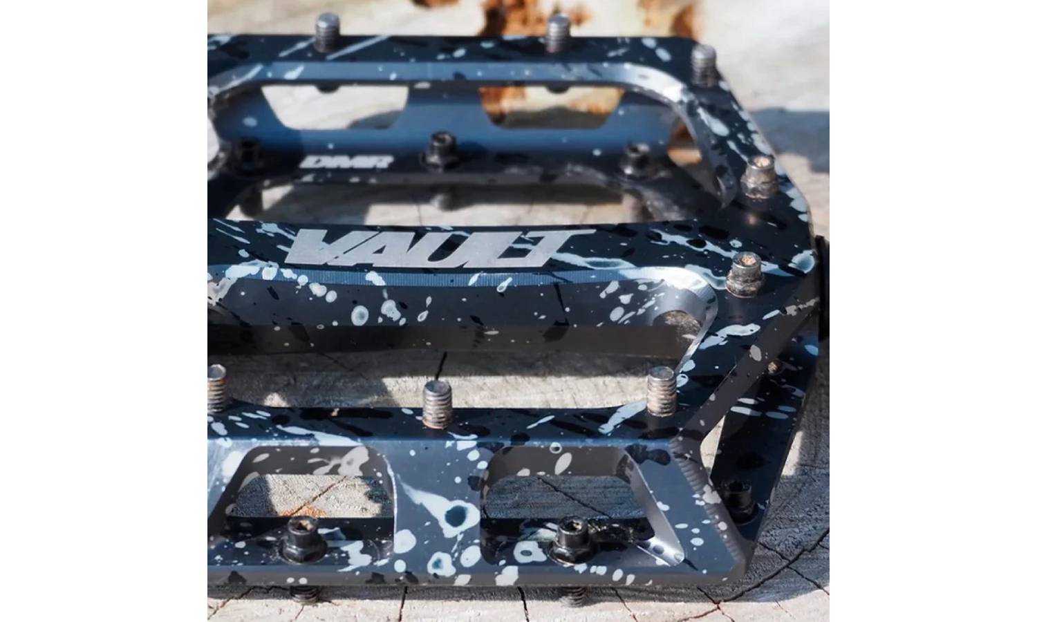 Педалі DMR Vault SE - Liquid Camo Grey 13 Педалі DMR Vault SE - Liquid Camo Grey 13