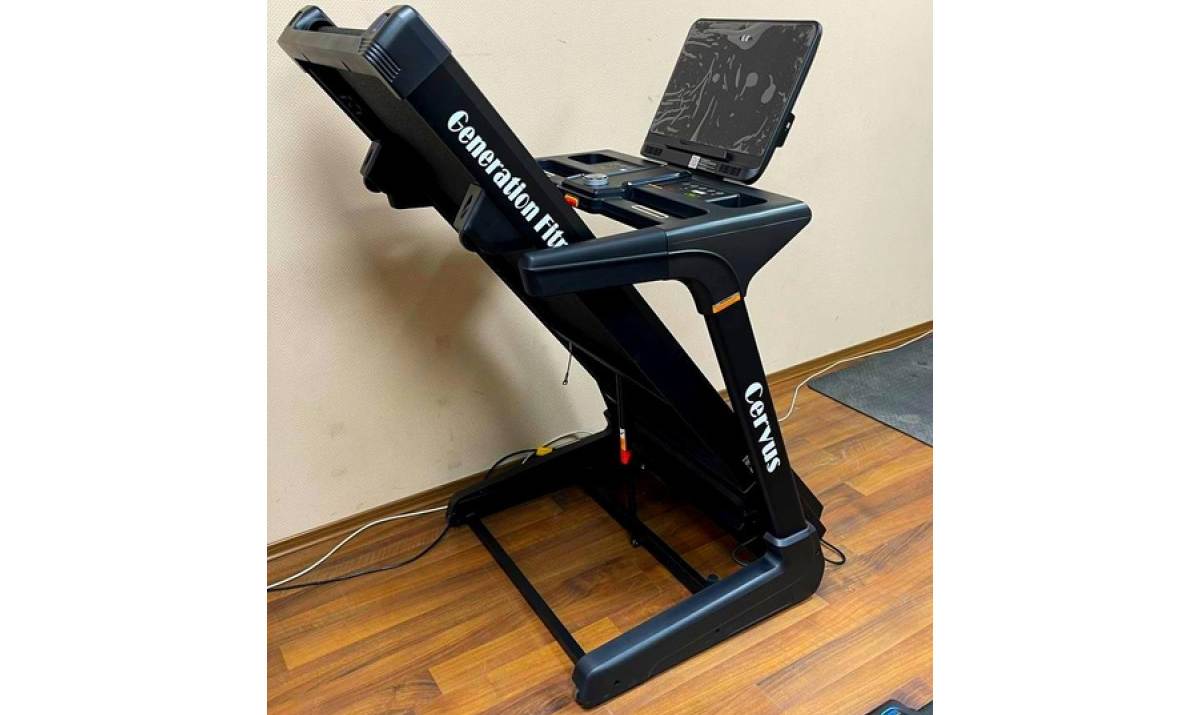 Бігова доріжка Generation Fitness Cervus 3