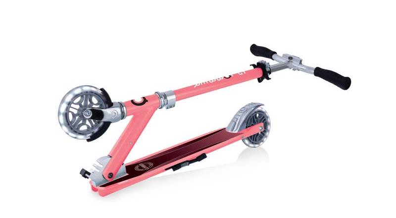 Самокат GLOBBER FLOW ELEMENT LIGHTS, рожевий, колеса з підсвічуванням, 5+ 2 Самокат GLOBBER FLOW ELEMENT LIGHTS, рожевий, колеса з підсвічуванням, 5+ 2