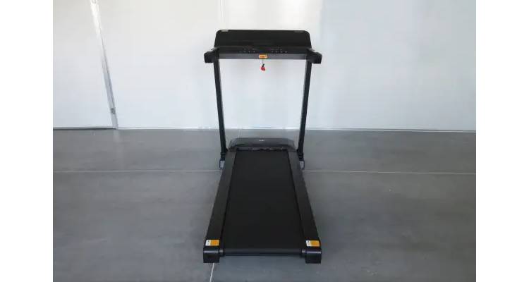 Фотографія Бігова доріжка Generation Fitness Walker iConsole 9