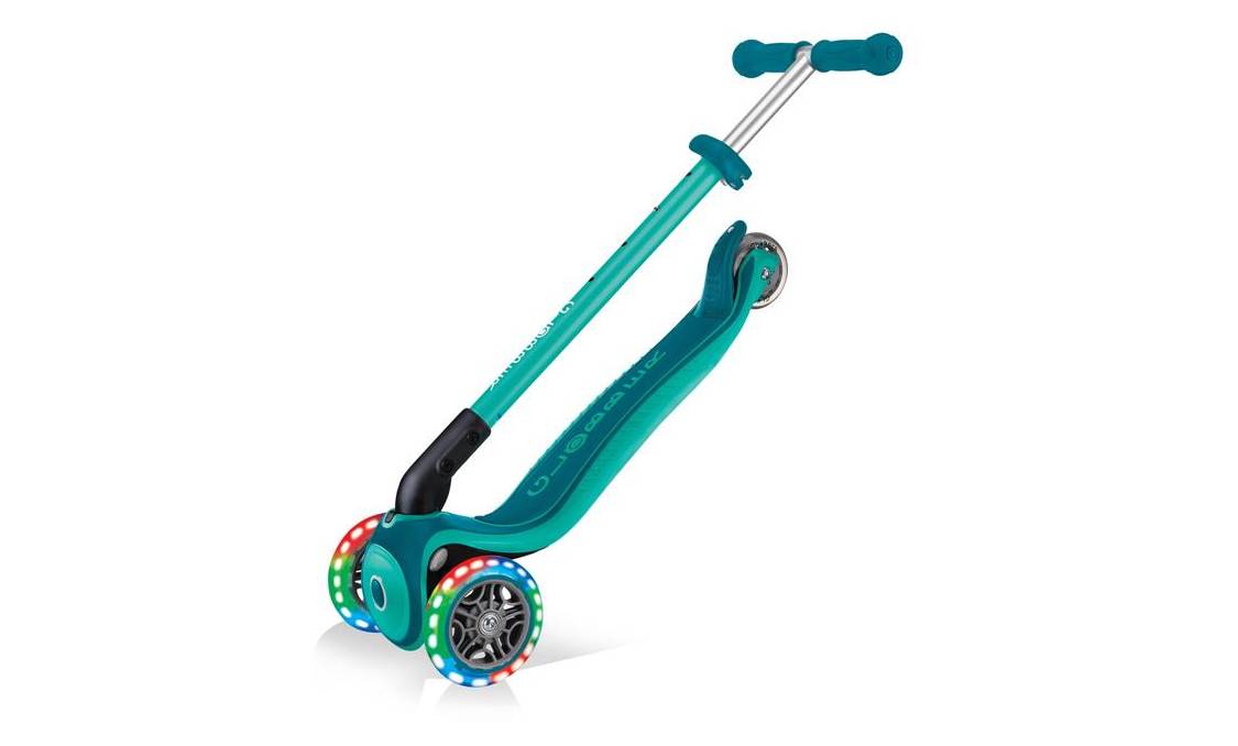 Самокат GLOBBER PRIMO FOLDABLE PLUS LIGHTS, зелёный, колёса с подсветкой, 3+ 9