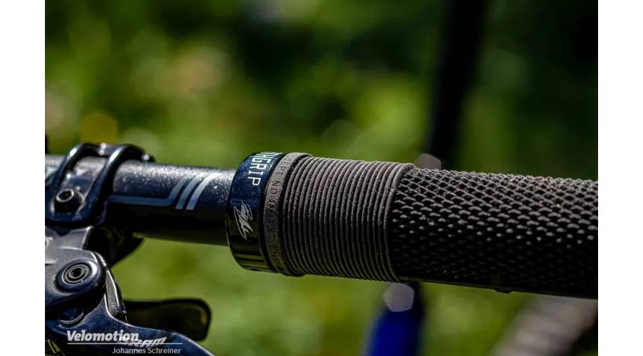 Гріпси DMR Brendog DeathGrip Thick Flangeless Race Edition BLack 2