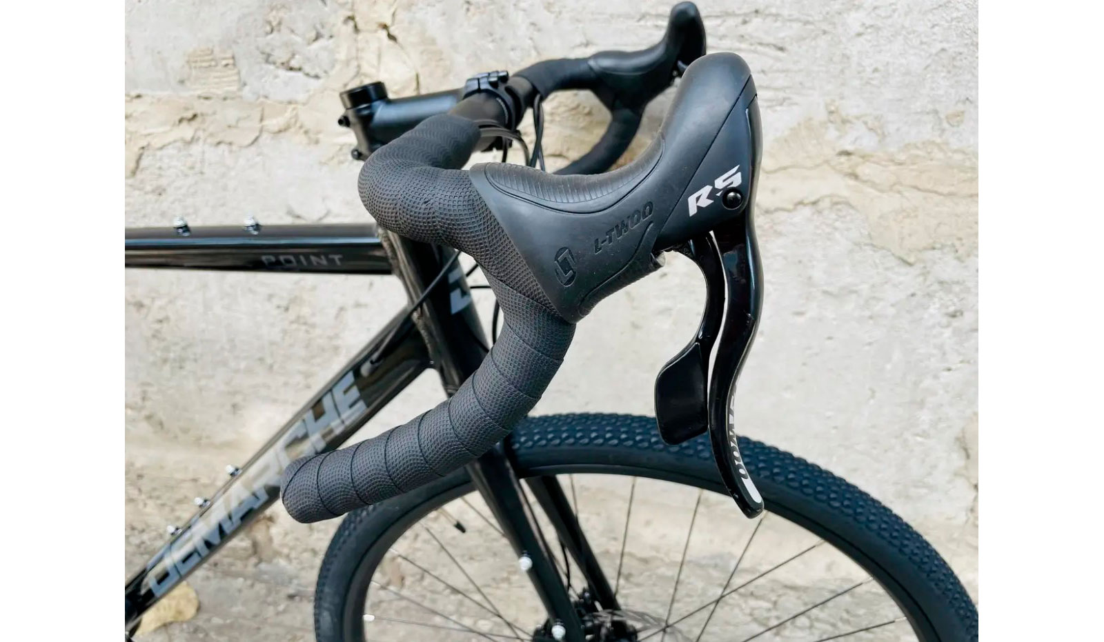 Велосипед DeMARCHE Gravel Point 2x9 28" розмір L 2022 Чорний 5 Велосипед DeMARCHE Gravel Point 2x9 28" розмір L 2022 Чорний 5