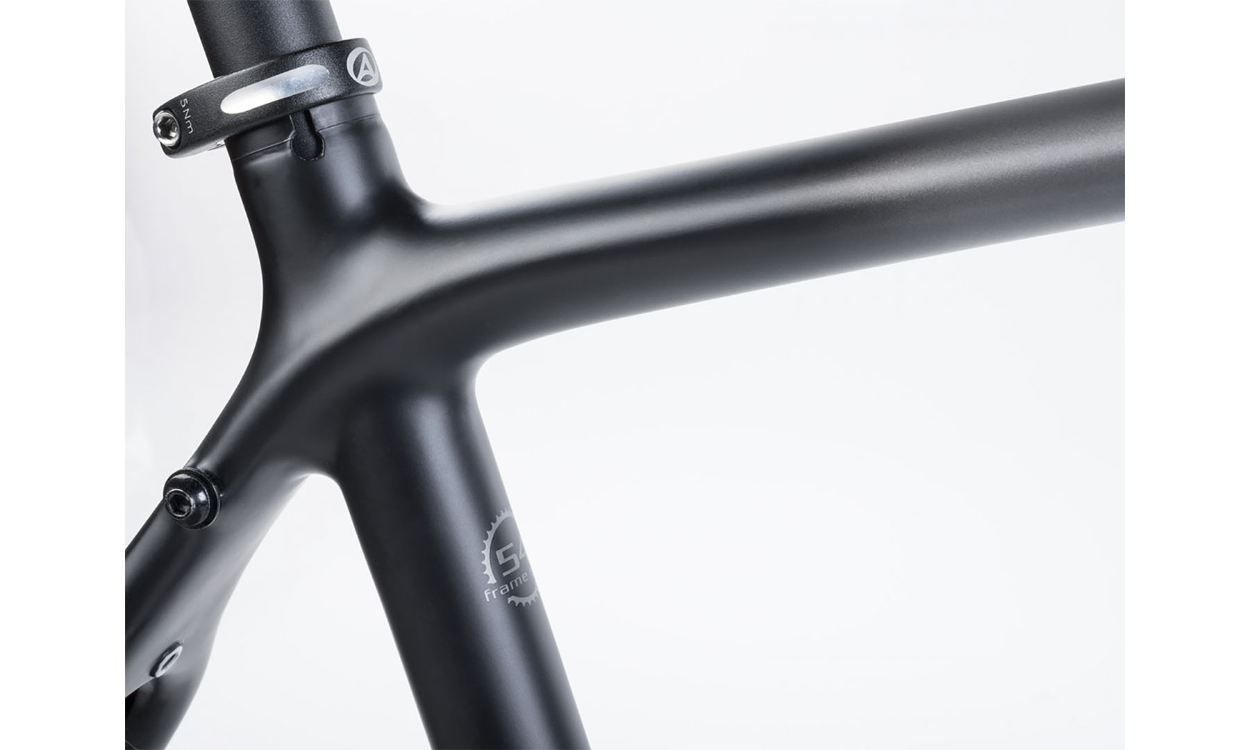 Велосипед AUTHOR Guru, 28", 2024, размер M, рама 52 см, цвет черно-серый 9