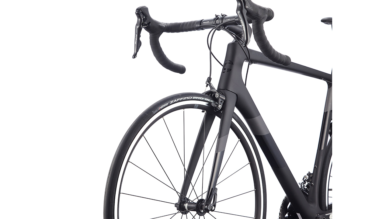 Фотографія Велосипед Cannondale SUPERSIX Carbon 105 28" розмір М 2021 black 4