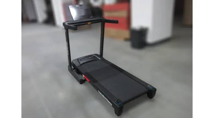 Фотография Беговая дорожка Generation Fitness Caravel iConsole 10