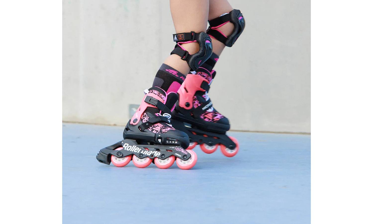 Фотография Ролики Rollerblade Microblade SL black-coral 28-32 5