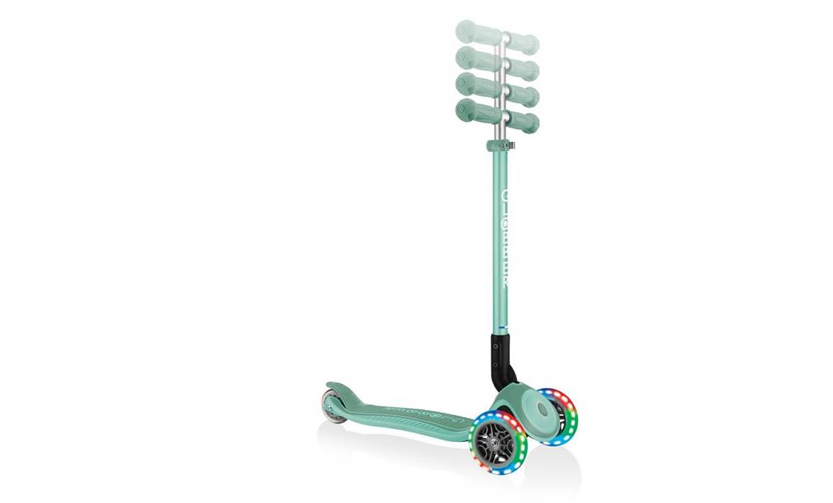 Фотография Самокат GLOBBER PRIMO FOLDABLE PLUS LIGHTS, мятный, колёса с подсветкой, 3+ 4