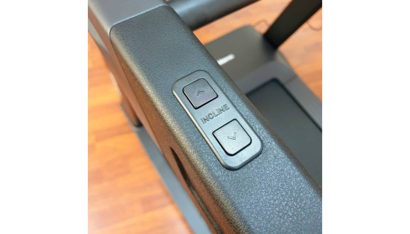 Бігова доріжка Generation Fitness Pegas 10