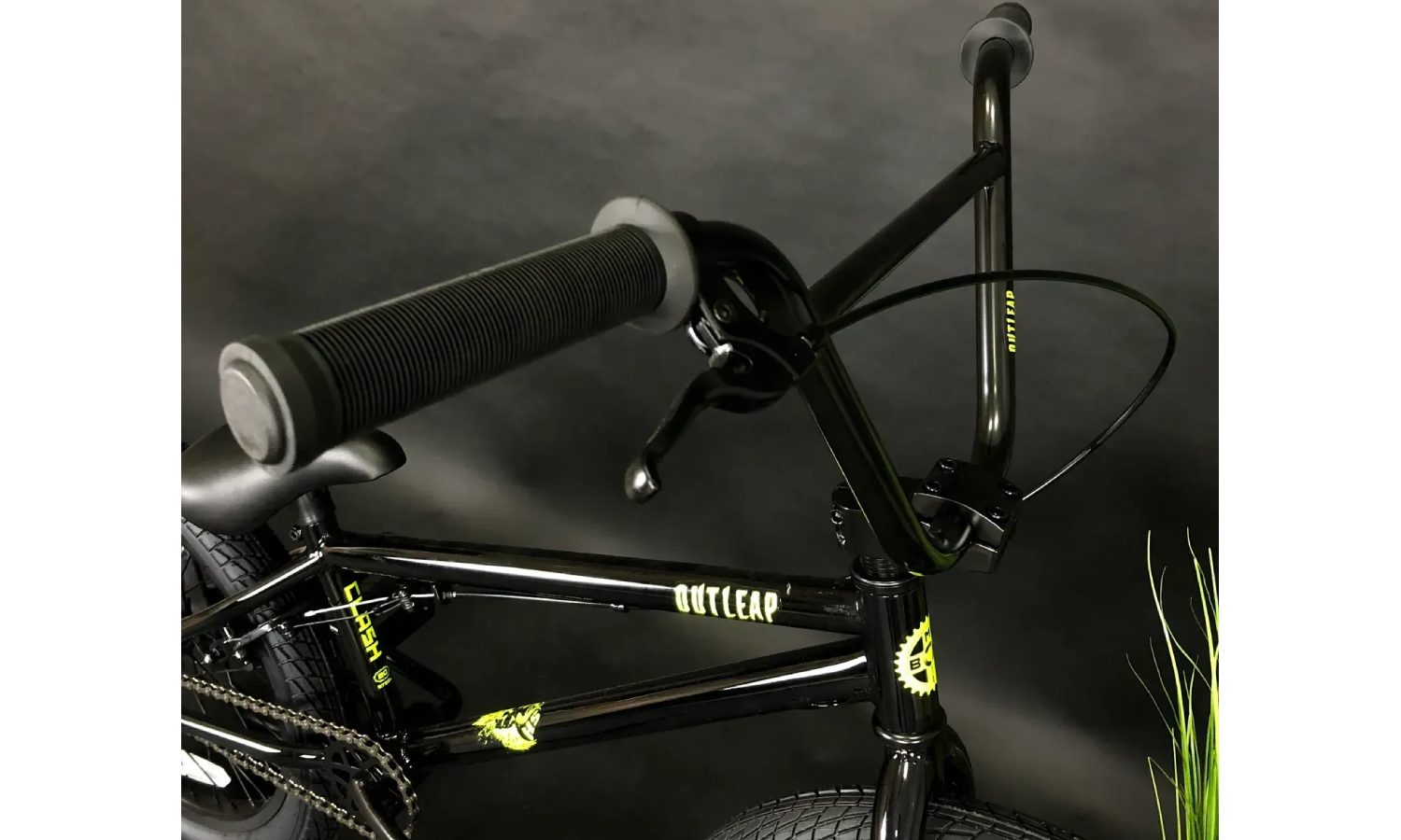 Велосипед Outleap BMX Clash 20" рама 20,00" черный 6 Велосипед Outleap BMX Clash 20" рама 20,00" черный 6
