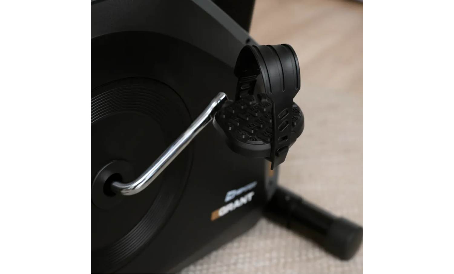 Велотренажер Hop-Sport HS-4000H Grant чорно-золотистий 13