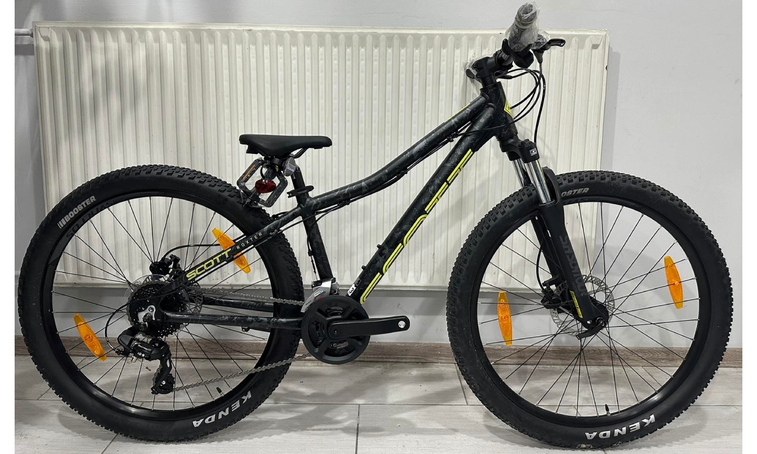 Велосипед SCOTT Roxter Disc 26" розмір XS 2023 чорно-жовтий 2