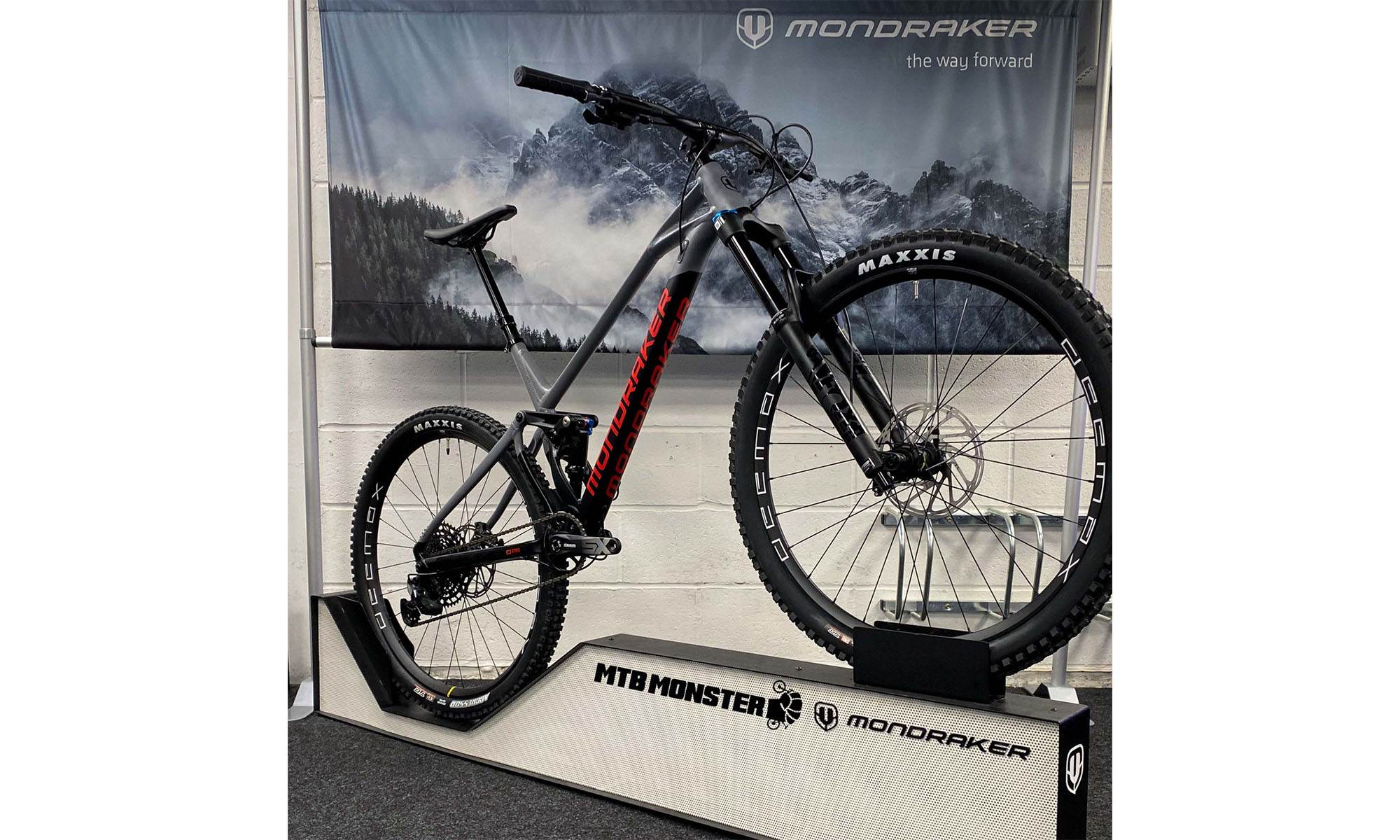 Велосипед MONDRAKER FOXY 29" T-M, Black / Nimbus Grey / Flame Red (2023/2024) 4