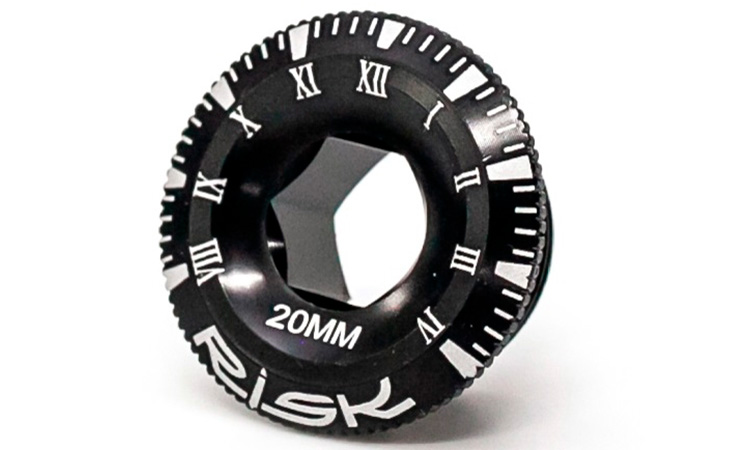 Фотография Гайка для шатуна Shimano c интегрир. осью М20, черная