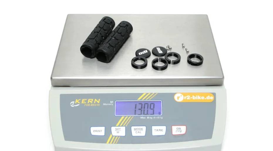 Грипсы ODI Rogue  MTB Lock-On Bonus Pack 130mm зеленые с черными замками 2