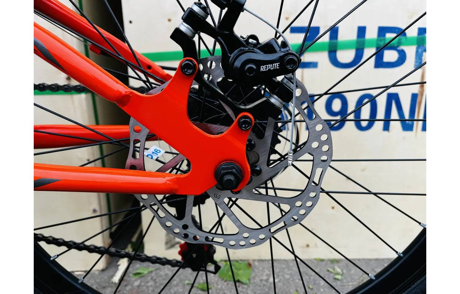 Фотография Велосипед подростковый Viper Extreme D 24" размер XXS рама 13 2024 Оранжевый 4