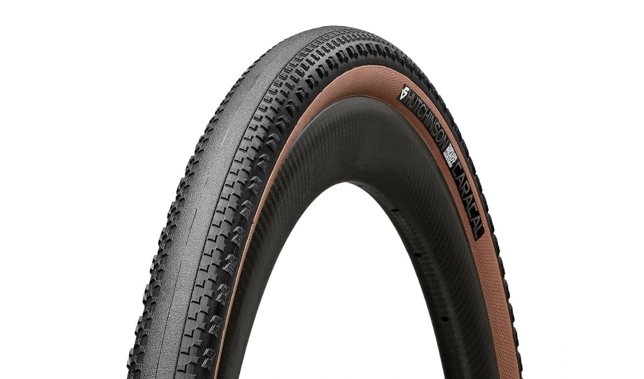 Покрышка HUTCHINSON CARACAL 700X40 TS TLR TAN HDK 
