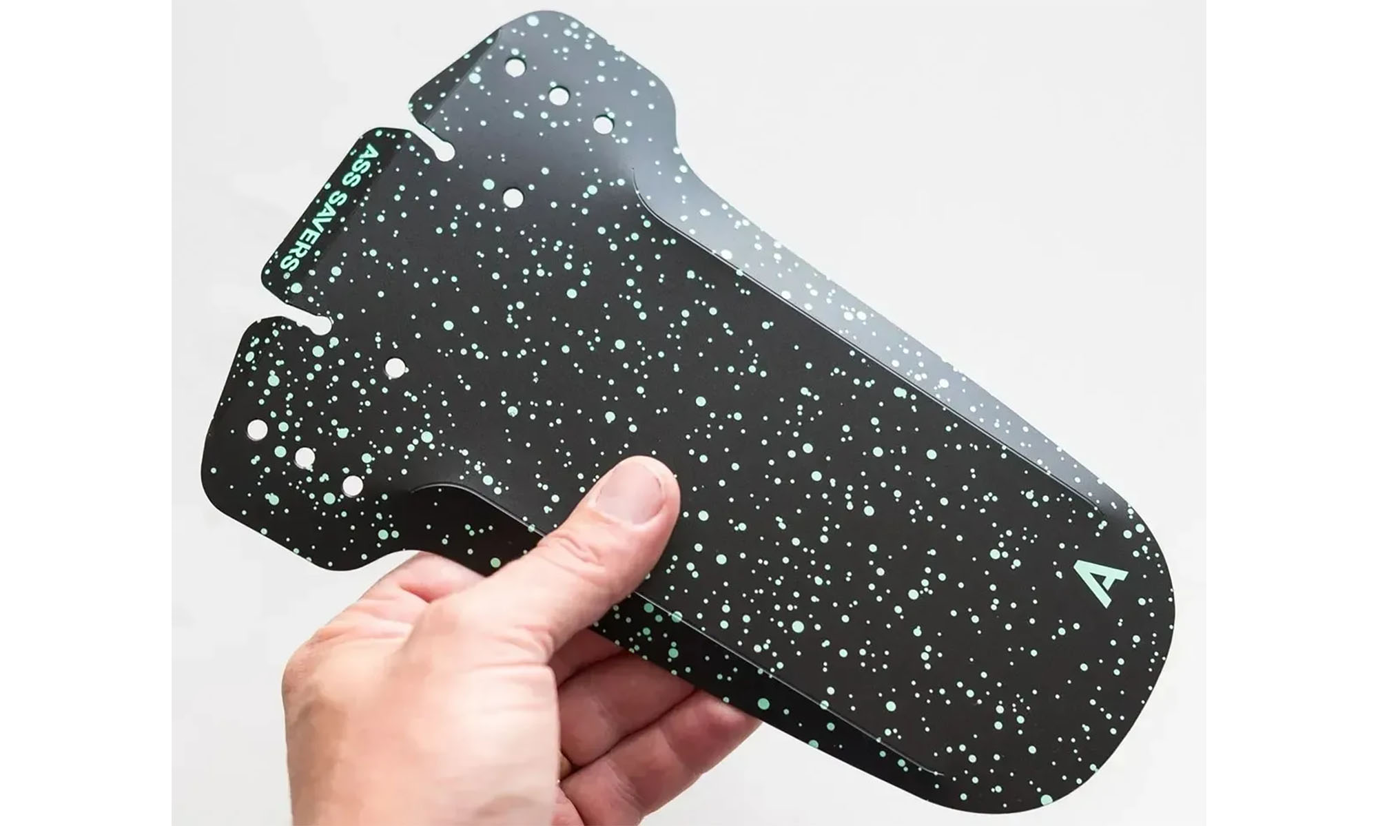 Крило переднє ASS SAVERS, Mudder Regular, райдуга 4 Крило переднє ASS SAVERS, Mudder Regular, райдуга 4