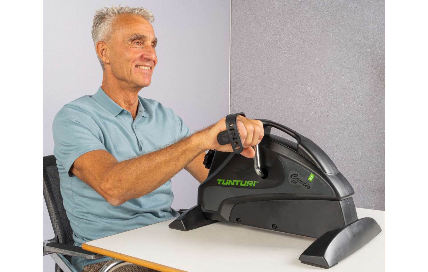 Велотренажер TUNTURI ROTOR MINI CARDIO FIT M30 4 Велотренажер TUNTURI ROTOR MINI CARDIO FIT M30 4