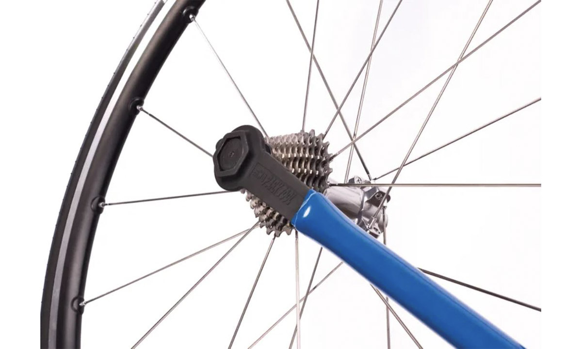 Ключ Park Tool FRW-1 комір з сокетом для знімачів касет та кареток 2 Ключ Park Tool FRW-1 комір з сокетом для знімачів касет та кареток 2