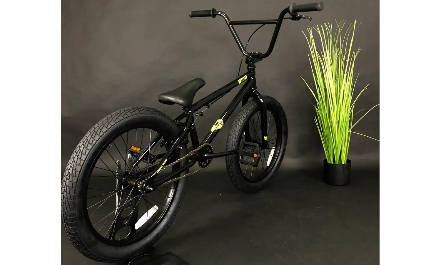Велосипед Outleap BMX Clash 20" рама 20,00" черный 8 Велосипед Outleap BMX Clash 20" рама 20,00" черный 8
