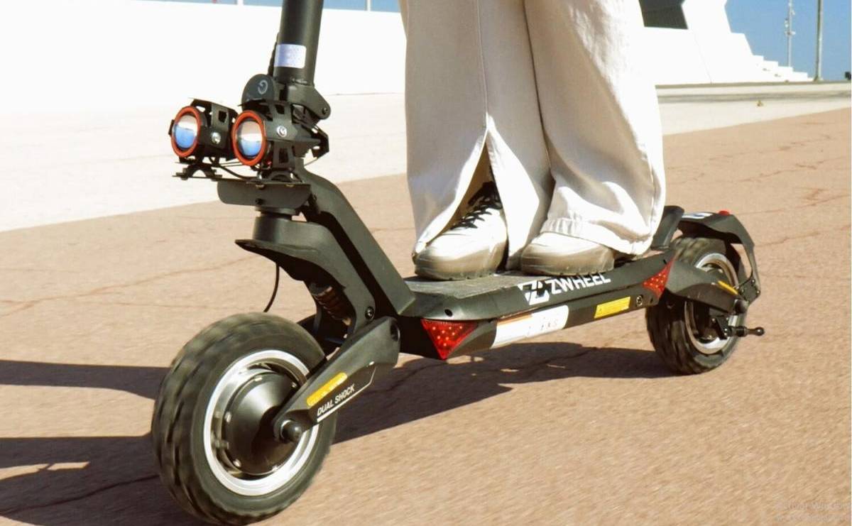 Электросамокат ZWHEEL T8 (1000 Вт; 20 А/год; 48 В), черный 4