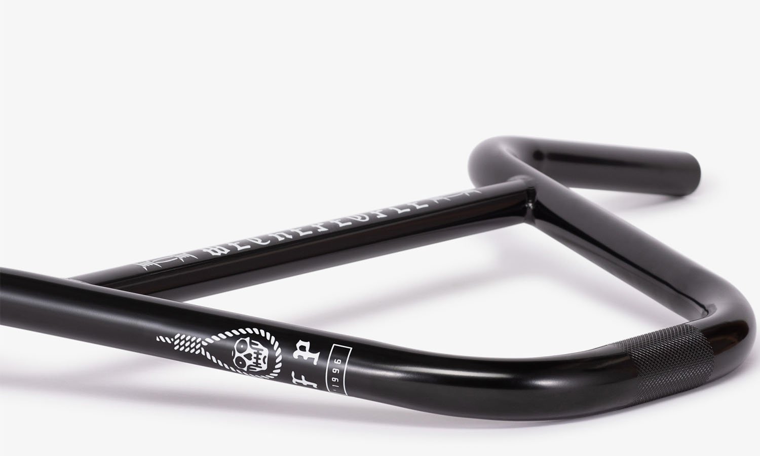 Руль WeThePeople PATHFINDER 2-piece Ø 22.2mm 9" черный Felix Prangenberg Signature 3