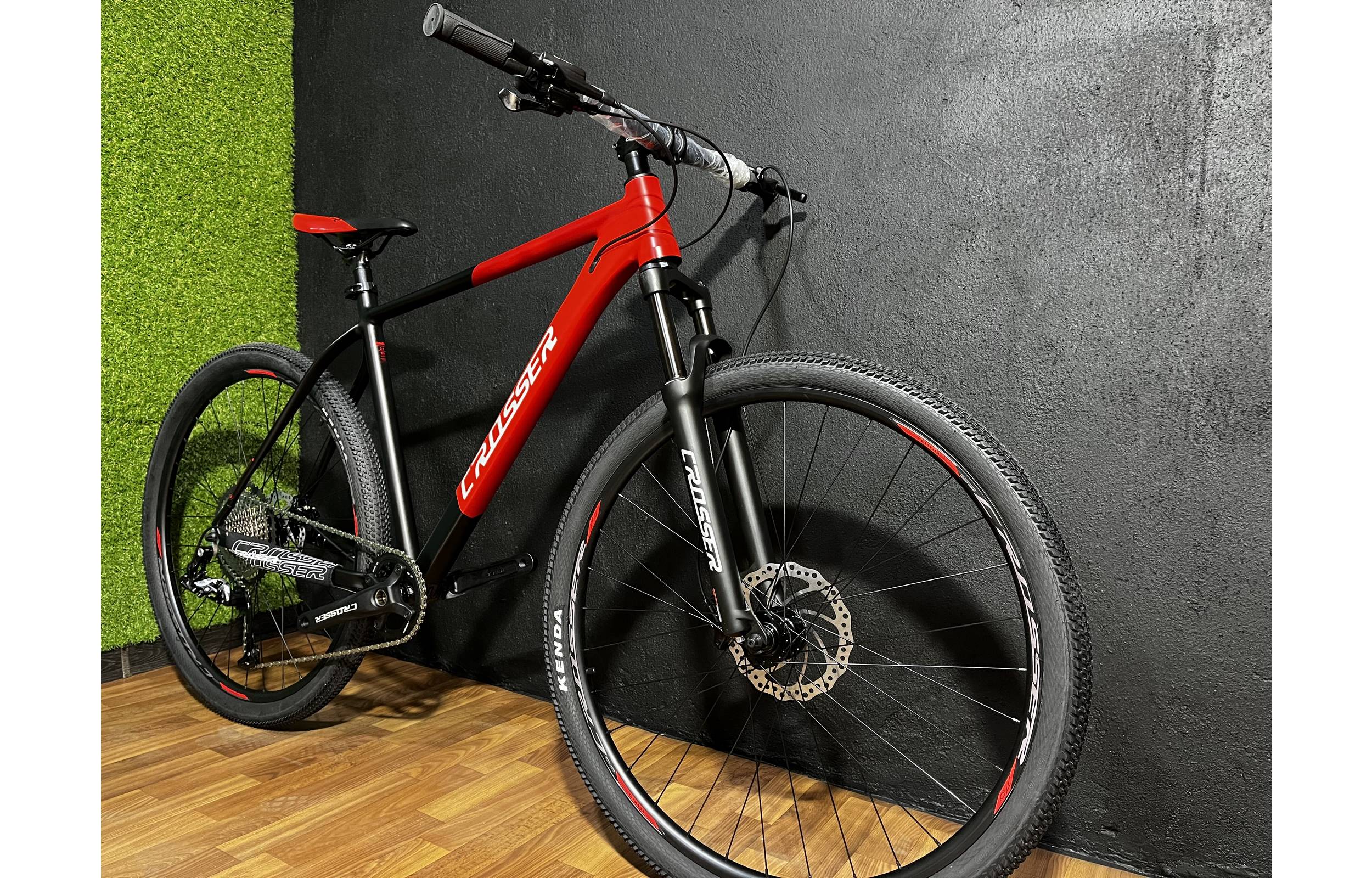 Фотография Велосипед Crosser MT-041 1х12 29" размер XL рама 21 2023 черно-красный 5