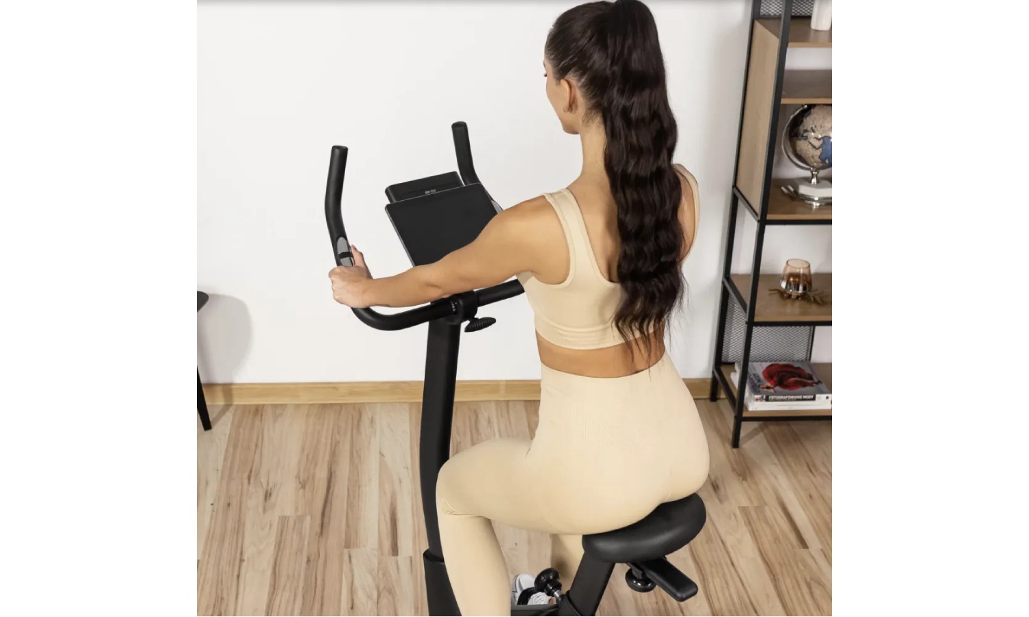 Фотография Велотренажер Gymtek XB2500 электромагнитный золотистый 15