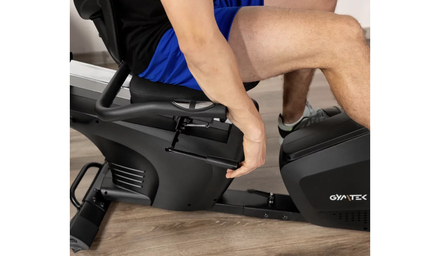 Фотография Гребной тренажер Gymtek XR1000 магнитный синий 15