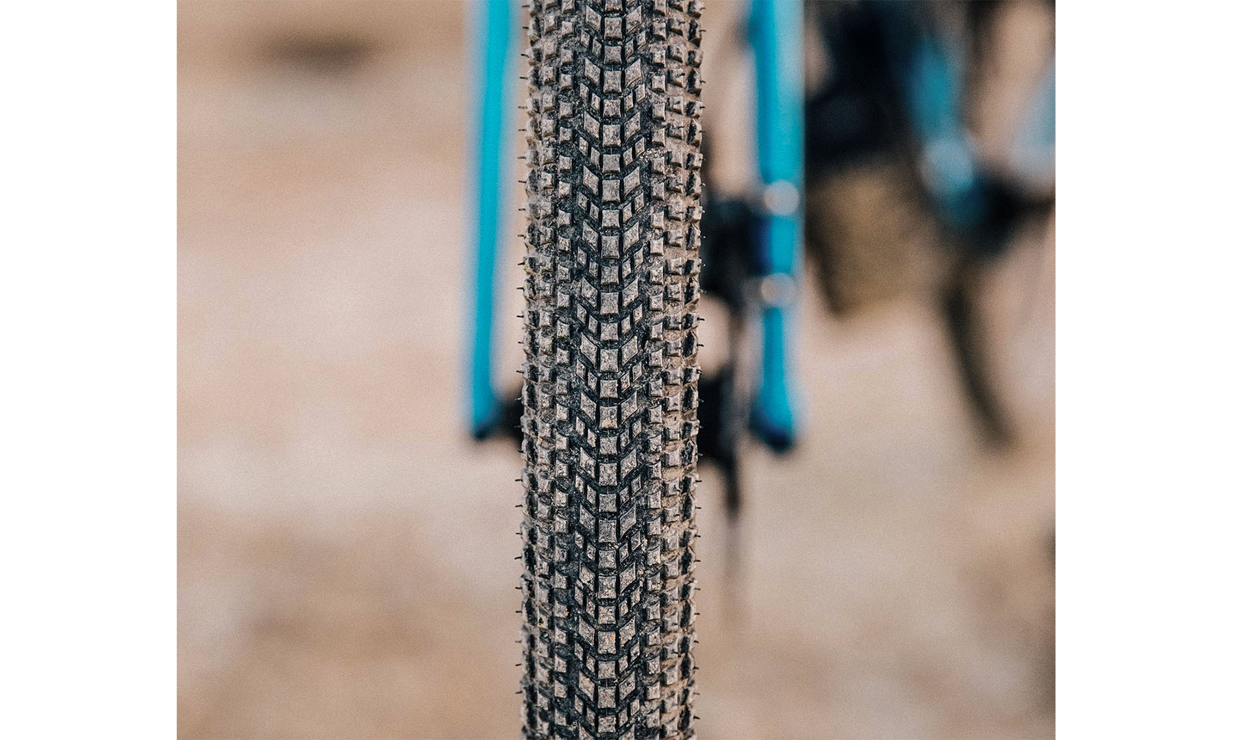 Покрышка HUTCHINSON TOUAREG 650X47 TS TL READY черная (PV704241) 3