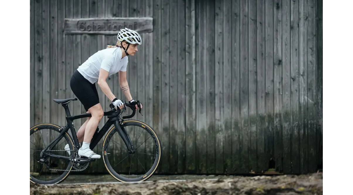 Шорти Craft Essence Bib Shorts жіночі, розмір L, сезон SS 20, чорний 6