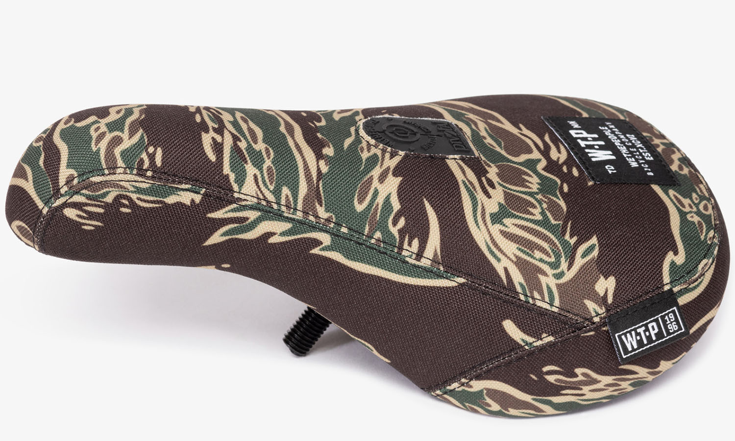 Фотография Седло WeThePeople TEAM PIVOTAL fat padded  коричневое (tiger camo)